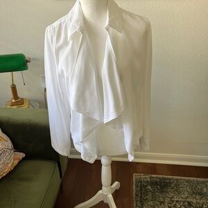 Soft surroundings, flowing jacket. Size large.